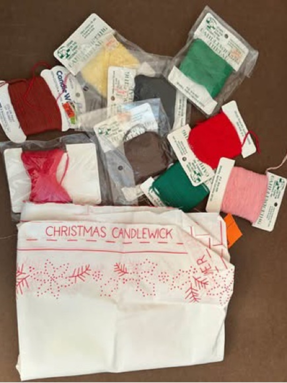 Christmas Candlewick Embroidery Cloth with Assorted Floss